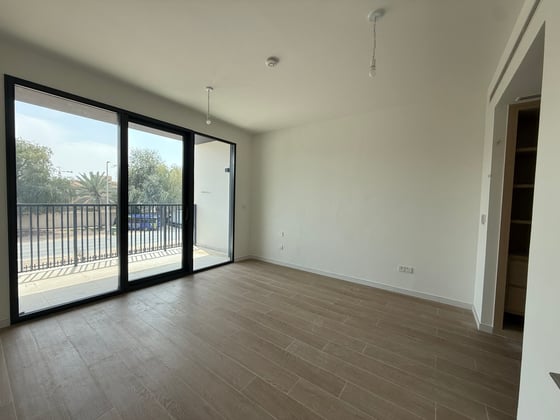 Jogging Access| Mortgage Possible| Closed Kitchen, picture 9