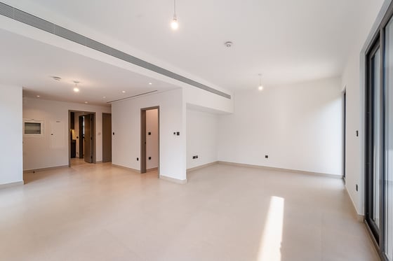 Upgraded Twin Villa with Landscaped Garden, picture 12