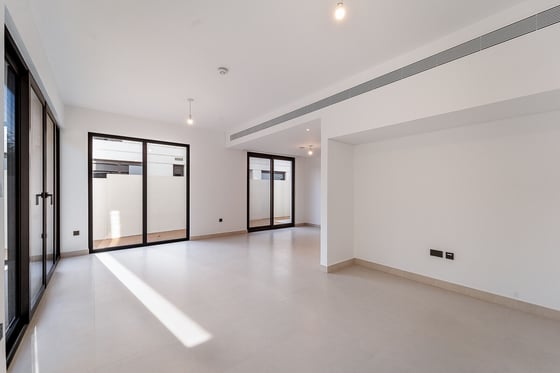 Upgraded Twin Villa with Landscaped Garden, picture 11