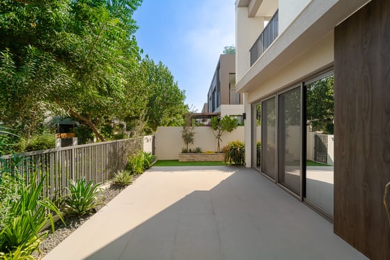 Upgraded Twin Villa with Landscaped Garden, picture 10