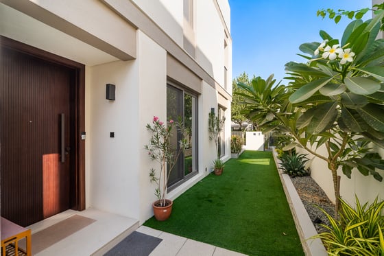 Upgraded Twin Villa with Landscaped Garden, picture 39