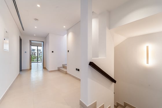 Upgraded Twin Villa with Landscaped Garden, picture 22