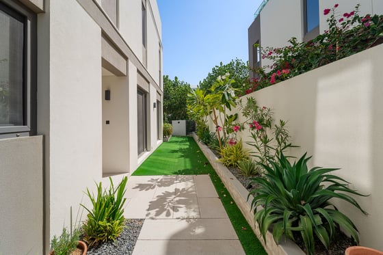 Upgraded Twin Villa with Landscaped Garden, picture 47