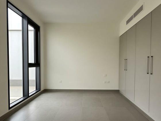 Green  Belt  |  Landscaped  |  Large  Plot, picture 11