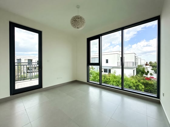 Green  Belt  |  Landscaped  |  Large  Plot, picture 8