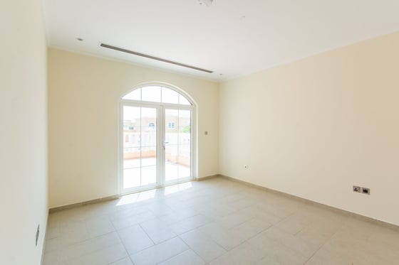 Opposite Park | Large Plot | Motivated Seller, picture 14