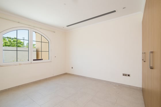 Opposite Park | Large Plot | Motivated Seller, picture 17