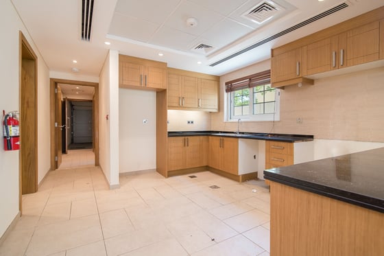Opposite Park | Large Plot | Motivated Seller, picture 6
