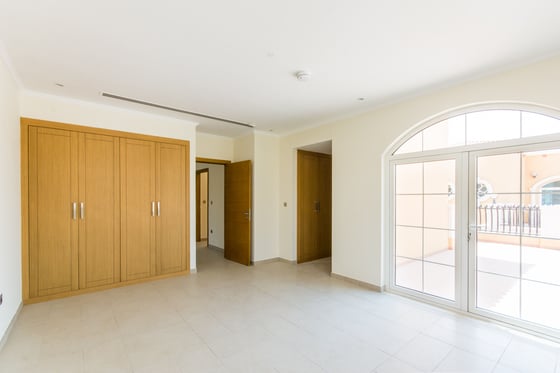 Opposite Park | Large Plot | Motivated Seller, picture 12