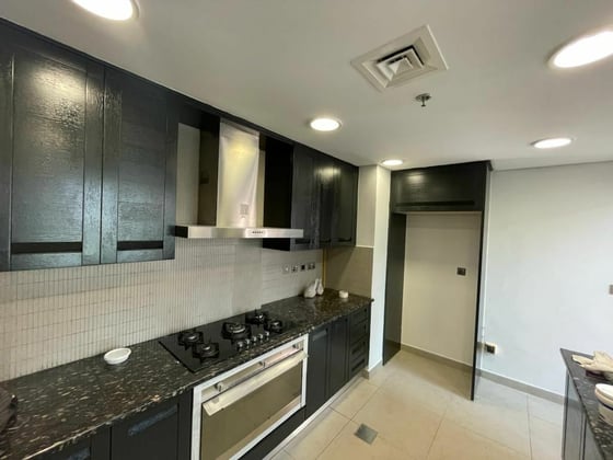 Corner Unit | Spacious | Prime Location., picture 12