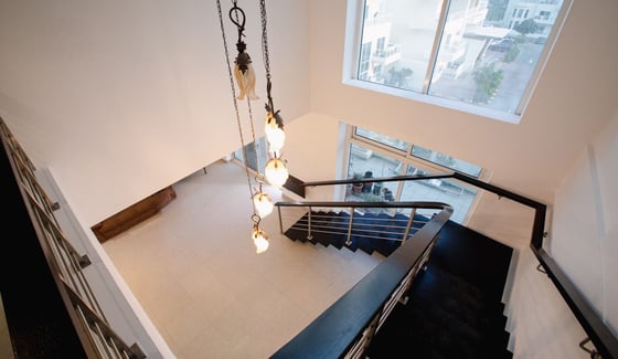 Corner Unit | Spacious | Prime Location., picture 2