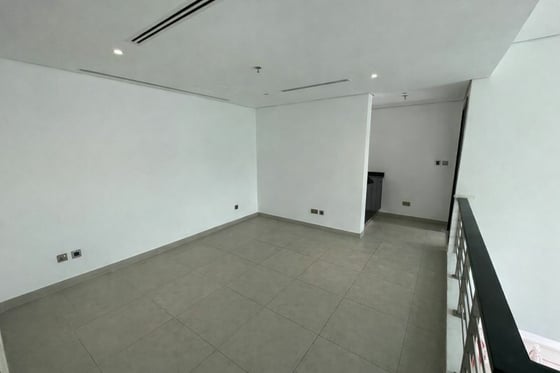 Corner Unit | Spacious | Prime Location., picture 9