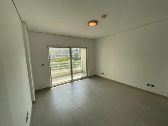 Corner Unit | Spacious | Prime Location., picture 13