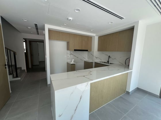 Brand New | Corner Unit | Book Now......, picture 6