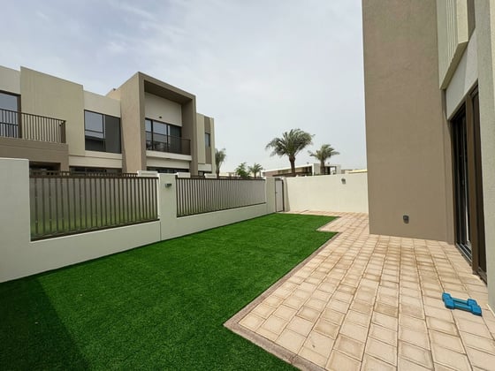 Brand New | Corner Unit | Book Now......, picture 3