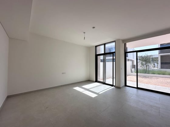 Investor Deal | Near Pool and Park......, picture 3