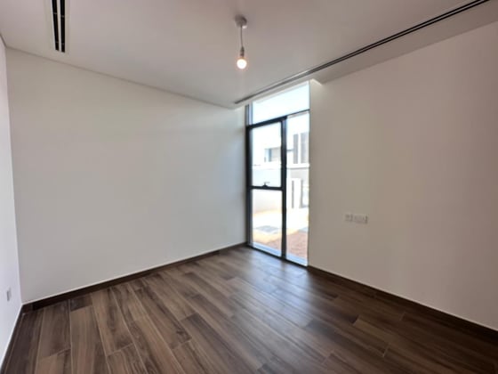 Investor Deal | Near Pool and Park......, picture 8