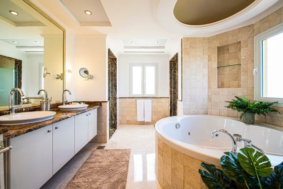 Luxury | Fully Furnished | Pool and Lake Retreat, picture 17