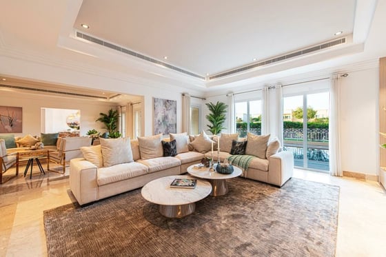 Luxury | Fully Furnished | Pool and Lake Retreat, picture 5