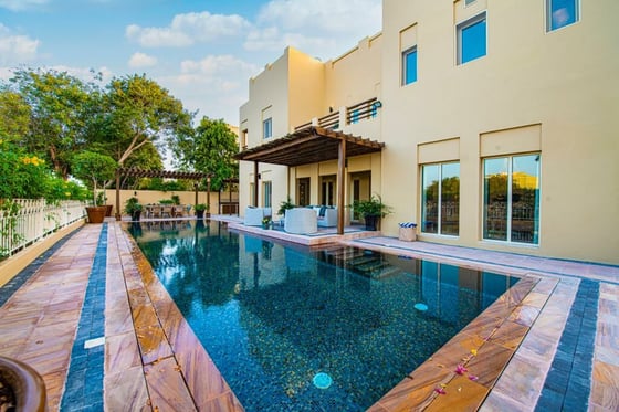 Luxury | Fully Furnished | Pool and Lake Retreat, picture 19
