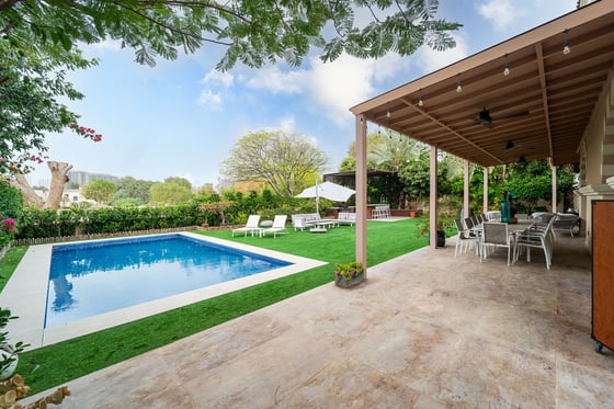 Stunning B1 Villa | Golf Views | Prime location, picture 2