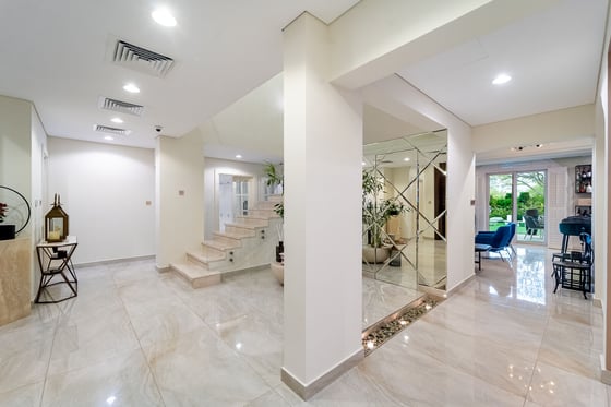 Stunning B1 Villa | Golf Views | Prime location, picture 7