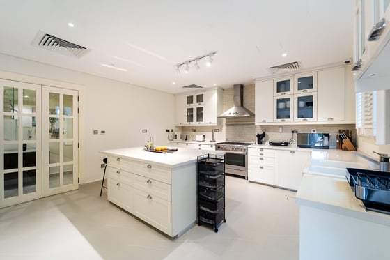 Stunning B1 Villa | Golf Views | Prime location, picture 12