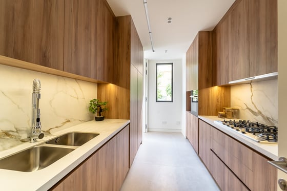 Fully Upgraded | 5 Bedrooms | Vacant Now, picture 13