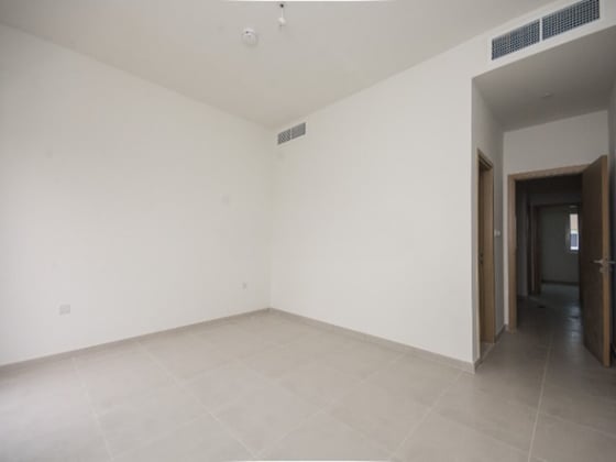 Single Row | Great Location | Must See.., picture 11