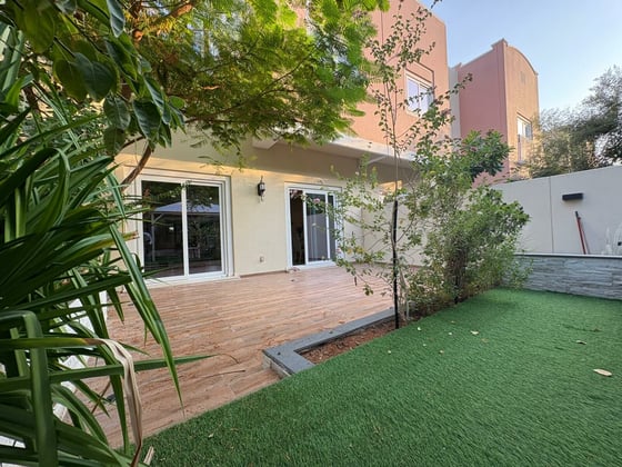 Single Row | Great Location | Must See.., picture 8