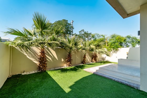 Large Corner Plot | Single Row | Vacant Now, picture 21