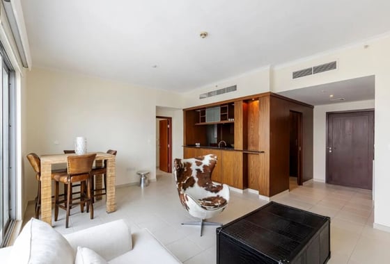 High Floor | Stunning Boulevard View | Vacant Soon, picture 3