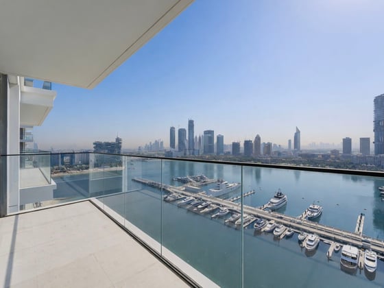 Exclusive I Panoramic view I High Floor I Vacant, picture 2