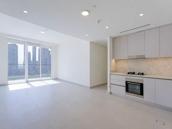 Exclusive I Panoramic view I High Floor I Vacant, picture 1