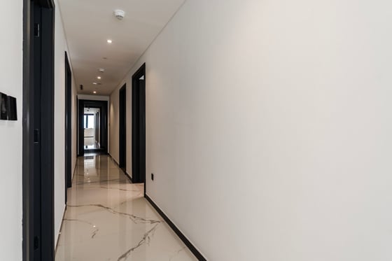 Upgraded I Sea View I High Floor I Furnished, picture 12