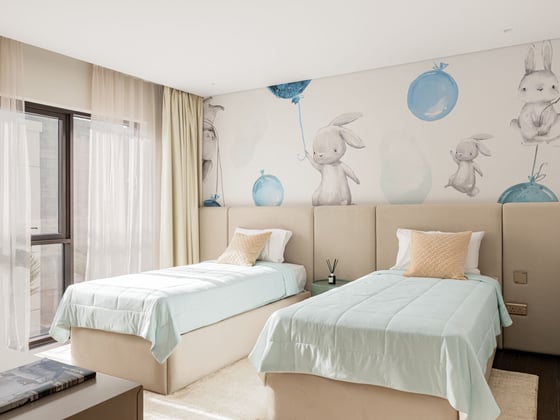 Luxurious Villa with Golf and Lake Views, picture 8