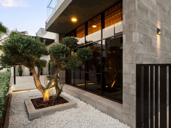 Luxurious Villa with Golf and Lake Views, picture 17