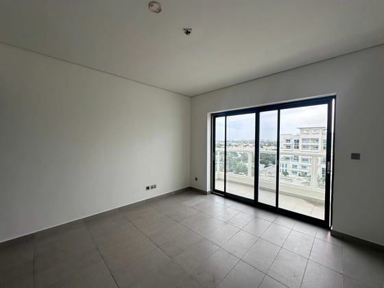 Pool & Skyline Views | Vacant | Renovated, picture 16