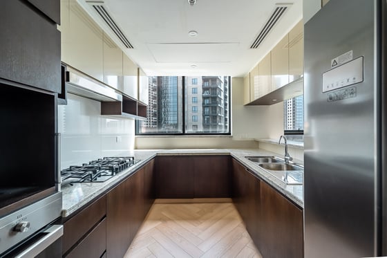 Largest layout| | Waterfront | Available, picture 6