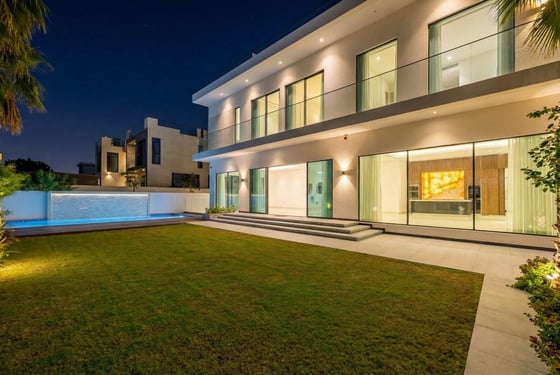 Price Reduced | 6 Bedrooms  |  Luxurious Villa, picture 9