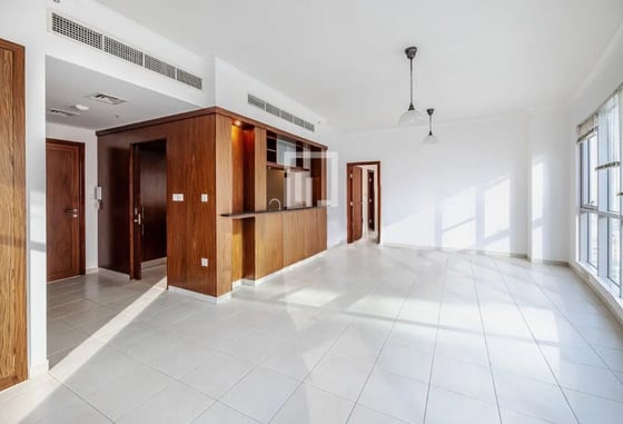 Boulevard View | Spacious Layout | Vacant, picture 4
