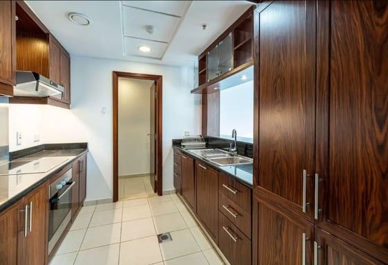 Boulevard View | Spacious Layout | Vacant, picture 5