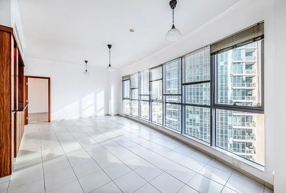 Boulevard View | Spacious Layout | Vacant, picture 3