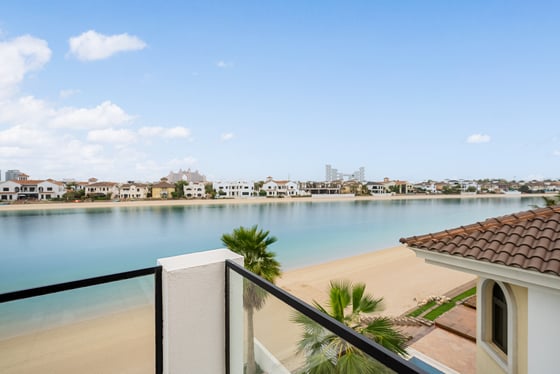 Renovated G+2 Villa | Prime Beachfront Living, picture 10