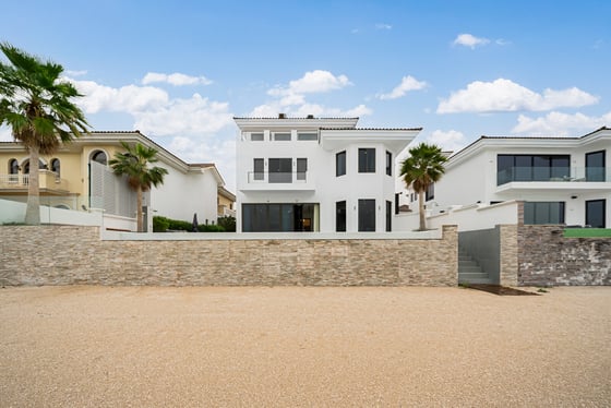 Renovated G+2 Villa | Prime Beachfront Living, picture 8
