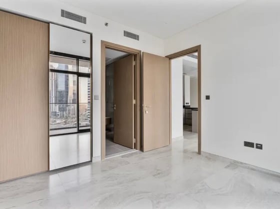Community / Burj View | Middle Floor | Best Price, picture 9