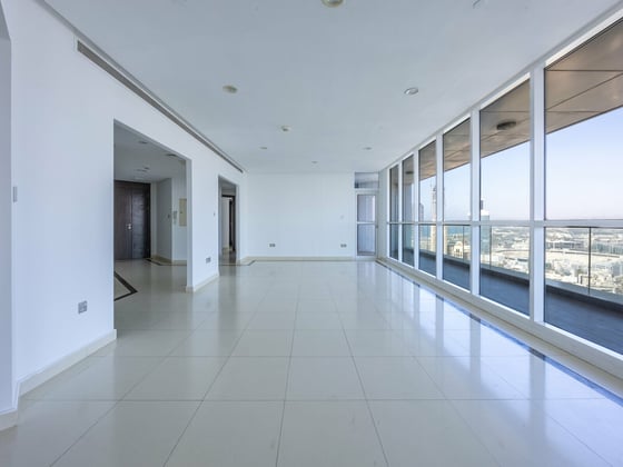 Large Layout  |  High Floor  |  Spacious, picture 2