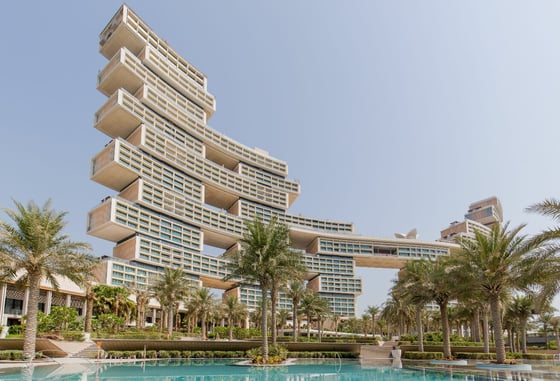 Your Royal Lifestyle with Sublime Views and Space, picture 5