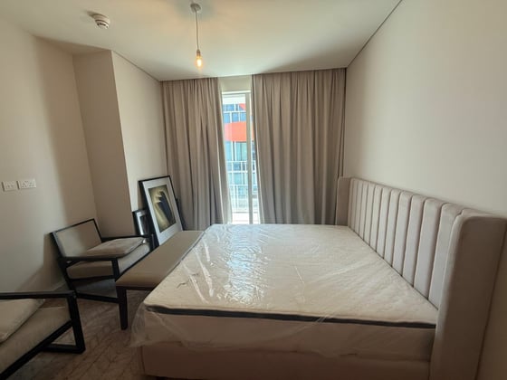 Vacant | Negotiable | Furnished........., picture 3