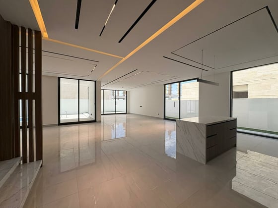 Luxury | Brand New | Custom-Built......., picture 3